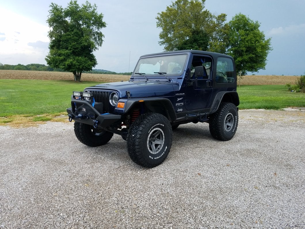 Mammoth Boulder Simulated Beadlock Style Charcoal Wheel; 15x8; -19mm Offset (97-06 Jeep Wrangler TJ)