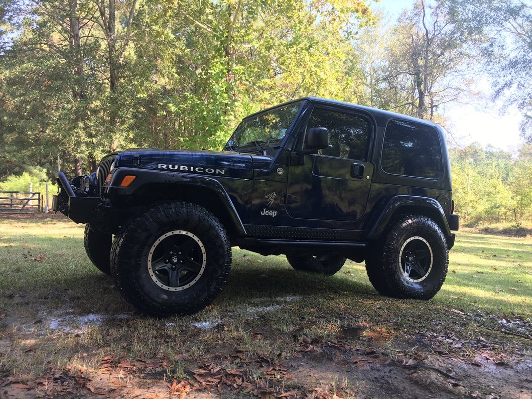Mammoth Boulder Simulated Beadlock Style Black Wheel; 16x8; 0mm Offset (97-06 Jeep Wrangler TJ)