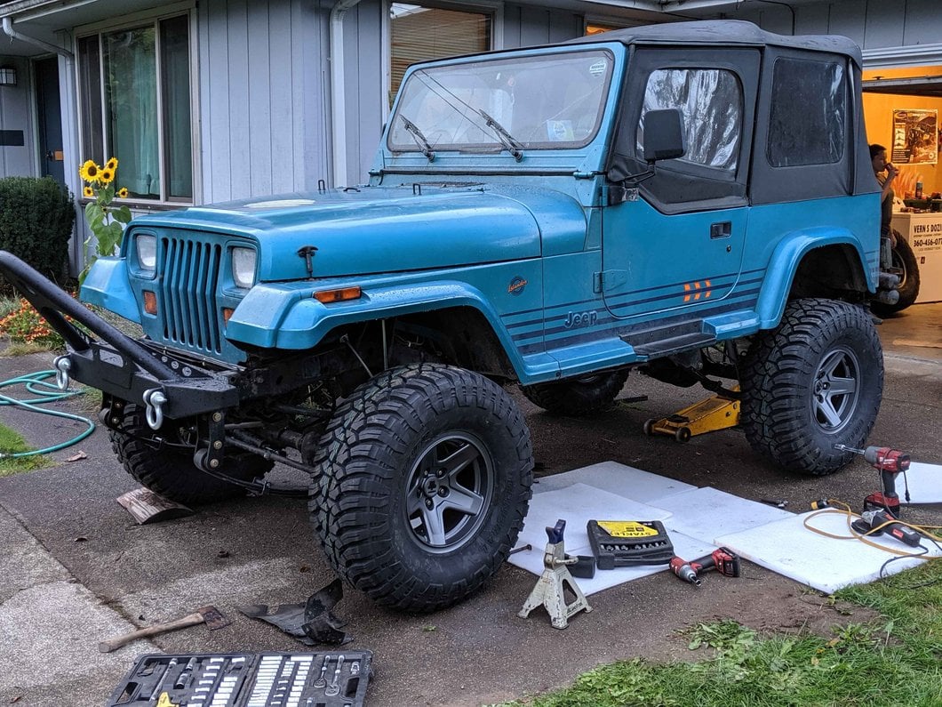 Mammoth Boulder Charcoal Wheel; 15x8; -19mm Offset (87-95 Jeep Wrangler YJ)