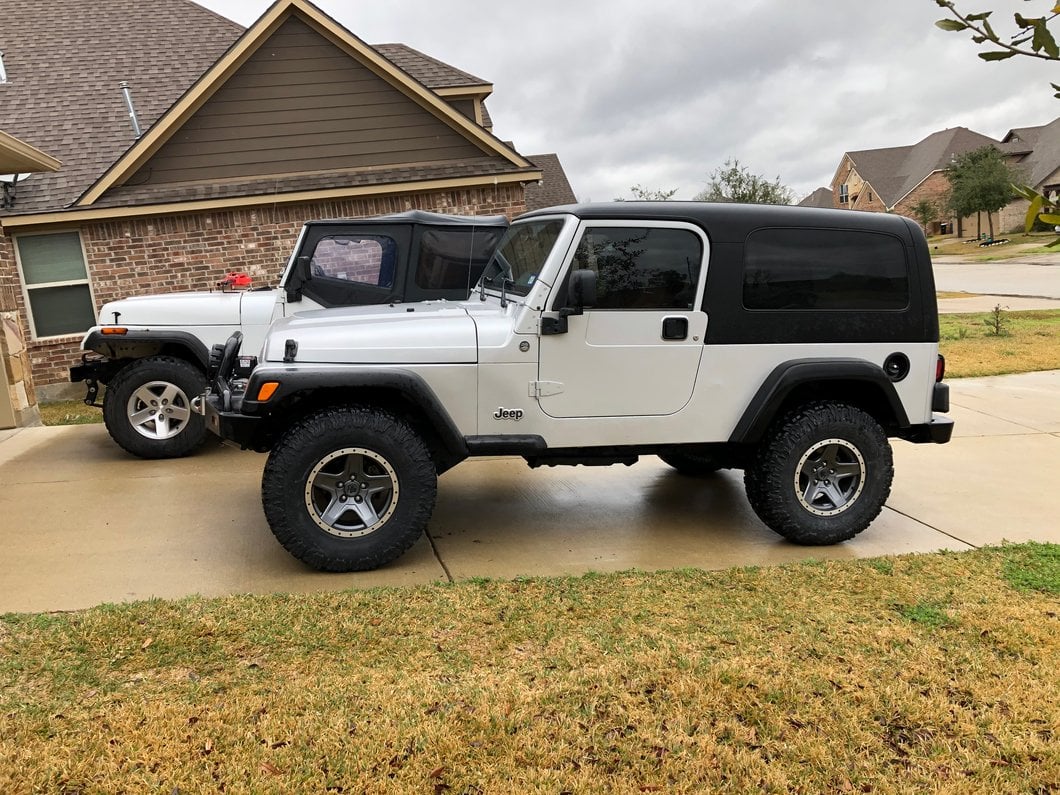 Mammoth Boulder Simulated Beadlock Style Charcoal Wheel; 16x8; 0mm Offset (97-06 Jeep Wrangler TJ)