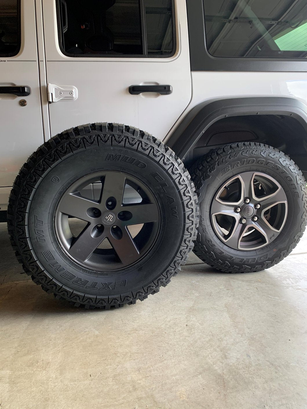 Mammoth Moab Charcoal Wheel; 17x9; -6mm Offset (07-18 Jeep Wrangler JK)