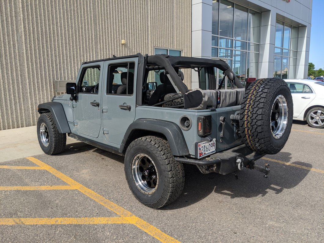 Mammoth 8 Aluminum Simulated Beadlock Black Wheel; 17x9; -6mm Offset (07-18 Jeep Wrangler JK)