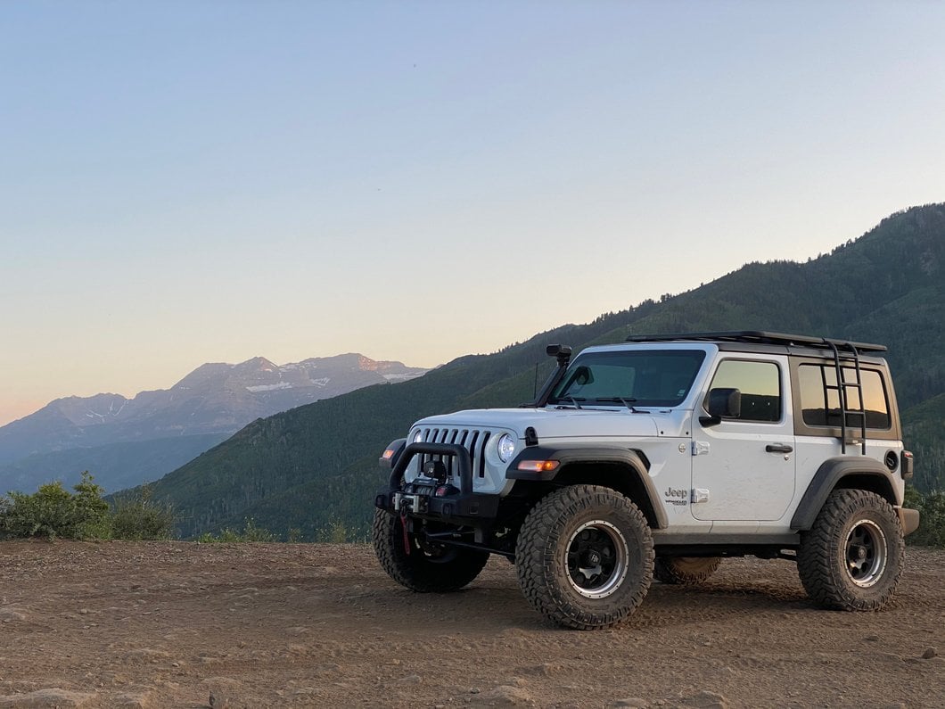 Mammoth 8 Aluminum Simulated Beadlock Black Wheel; 17x9; -6mm Offset (18-25 Jeep Wrangler JL)