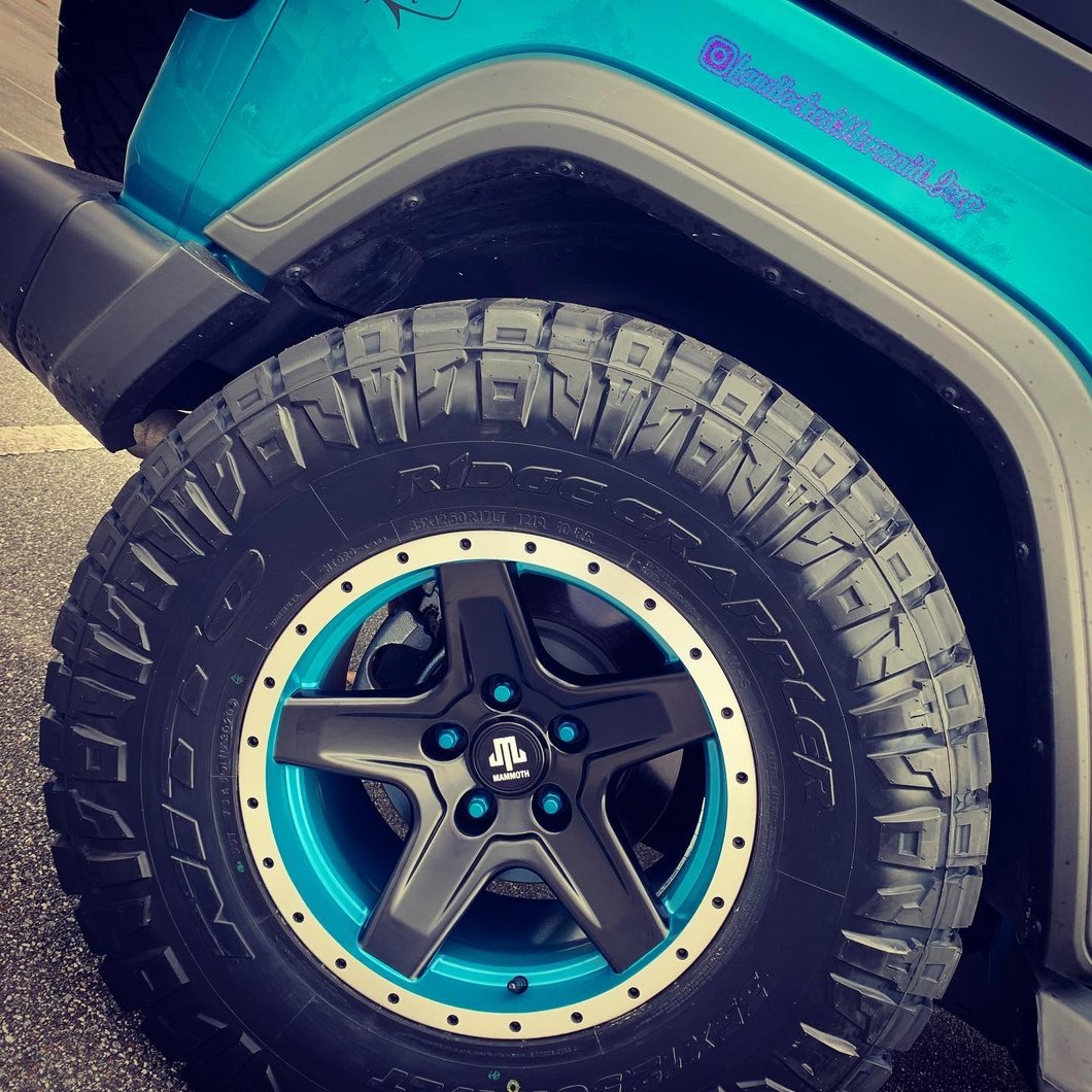 Mammoth Boulder Simulated Beadlock Style Black Wheel; 17x9; -6mm Offset (18-25 Jeep Wrangler JL)