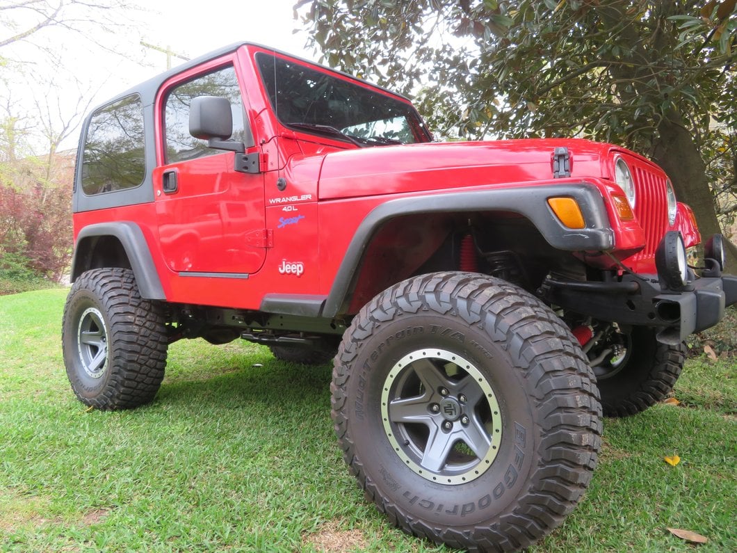 Mammoth Boulder Simulated Beadlock Style Charcoal Wheel; 15x8; -19mm Offset (87-95 Jeep Wrangler YJ)