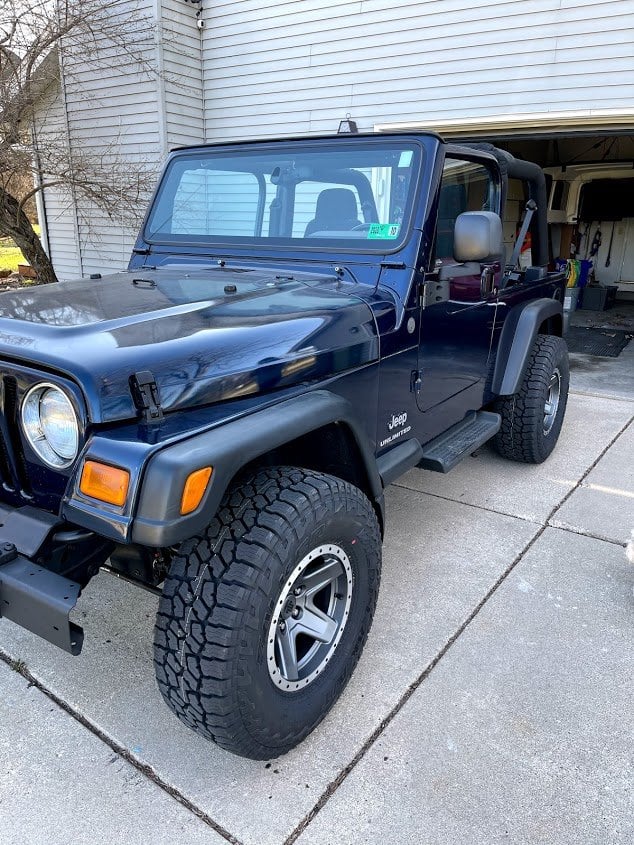 Mammoth Boulder Simulated Beadlock Style Charcoal Wheel; 15x8; -19mm Offset (87-95 Jeep Wrangler YJ)