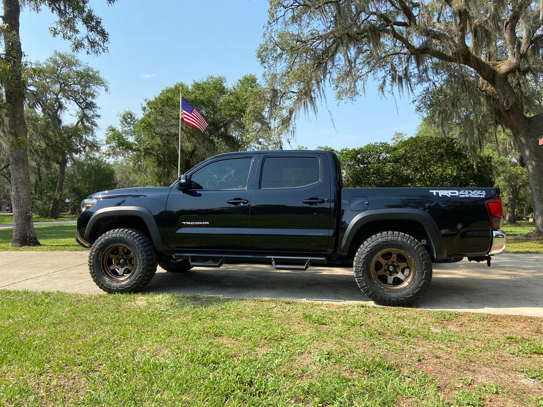 Mammoth 2-Inch Front Leveling Kit (05-23 6-Lug Tacoma)