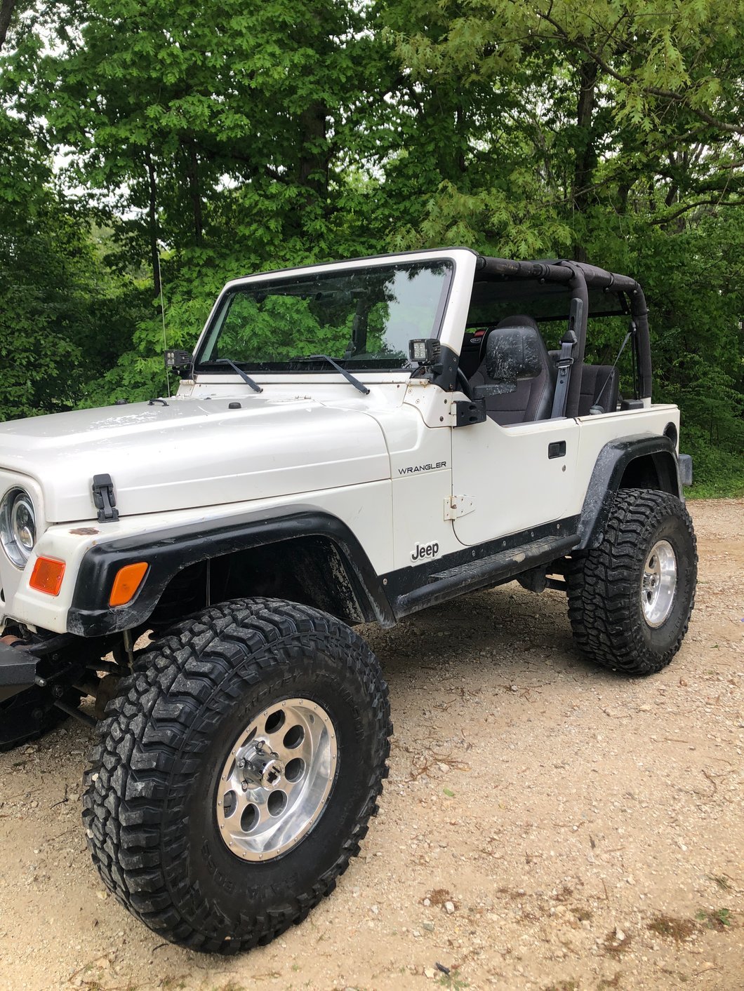 Mammoth 8 Simulated Beadlock Style Polished Wheel; 15x8; -19mm Offset (87-95 Jeep Wrangler YJ)