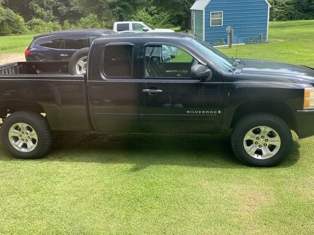 Mammoth 2-Inch Front Leveling Kit (07-18 Silverado 1500)