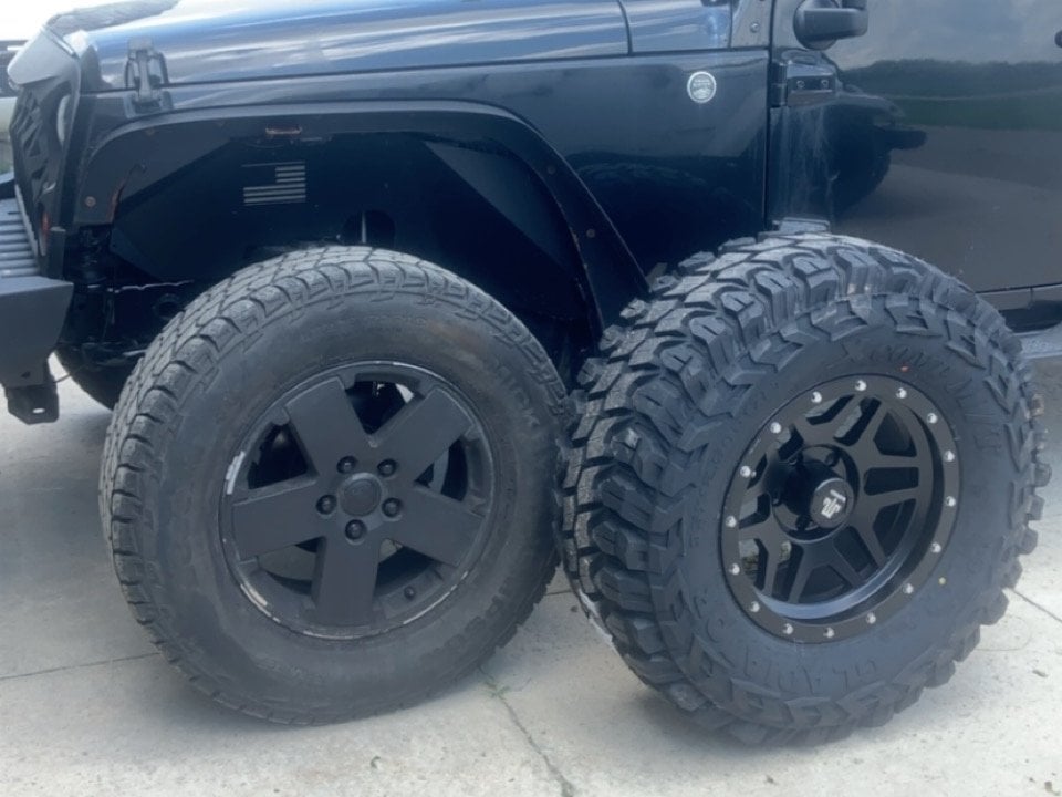 Mammoth Split 6 Simulated Beadlock Matte Black Wheel; 17x9; -6mm Offset (07-18 Jeep Wrangler JK)