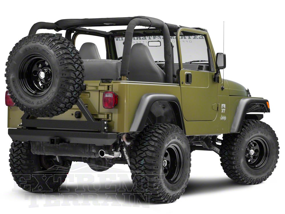 Mammoth 8 Steel 15x10 Wheel and Mickey Thompson Baja MTZ 33X12.50R15 Tire Kit (87-06 Jeep Wrangler YJ & TJ)