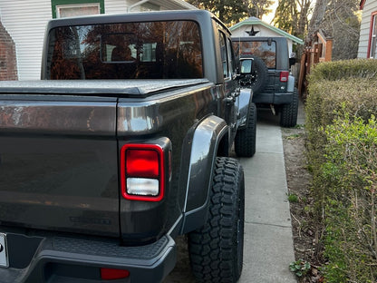 Mammoth Split 8 Simulated Beadlock Matte Black Wheel; 17x8; -6mm Offset (20-25 Jeep Gladiator JT)