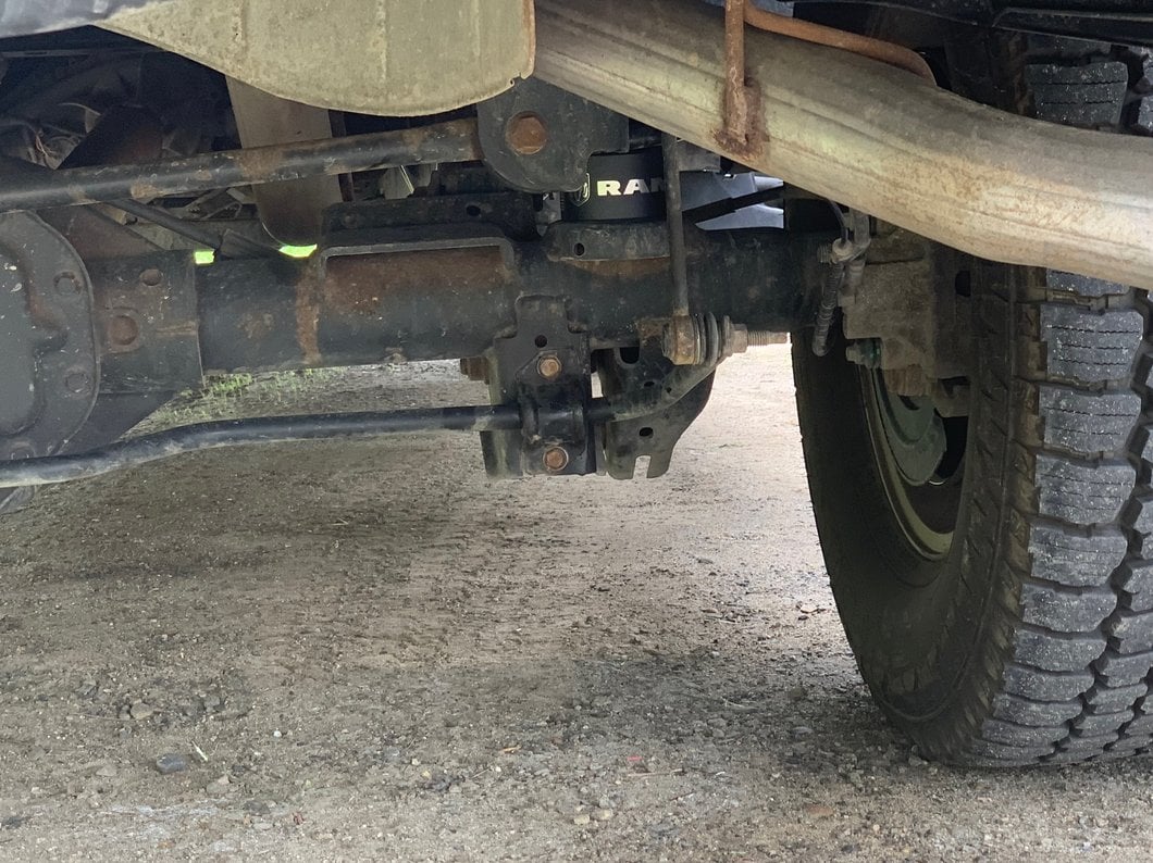 RAM Licensed by Mammoth 3-Inch Front / 2-Inch Rear Leveling Kit (09-18 4WD RAM 1500 w/o Air Ride)