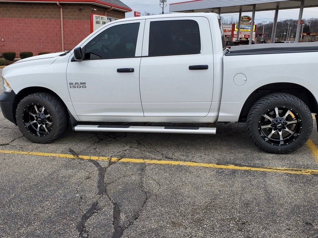 RAM Licensed by Mammoth 1.50-Inch Rear Leveling Kit (09-18 RAM 1500 w/o Air Ride)