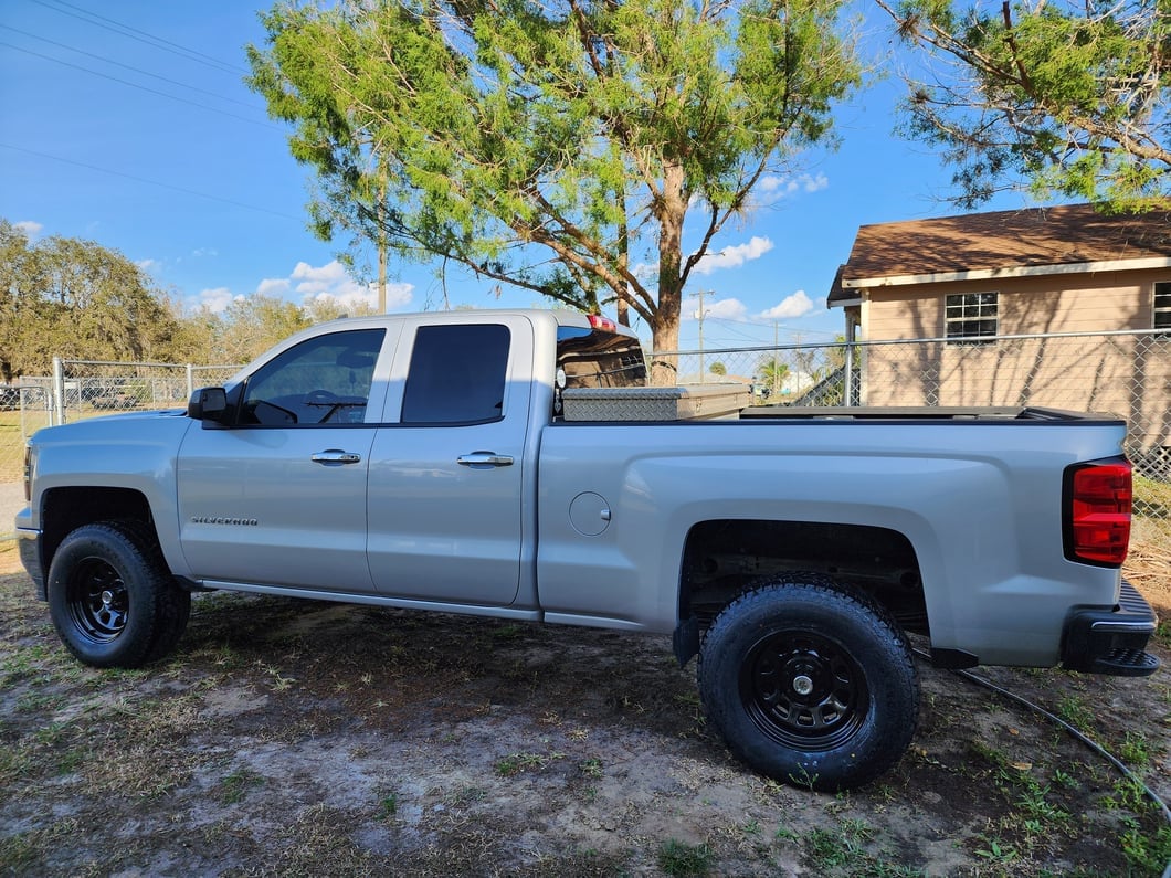 Mammoth D Window Gloss Black 6-Lug Wheel; 17x9; -6mm Offset (14-18 Silverado 1500)