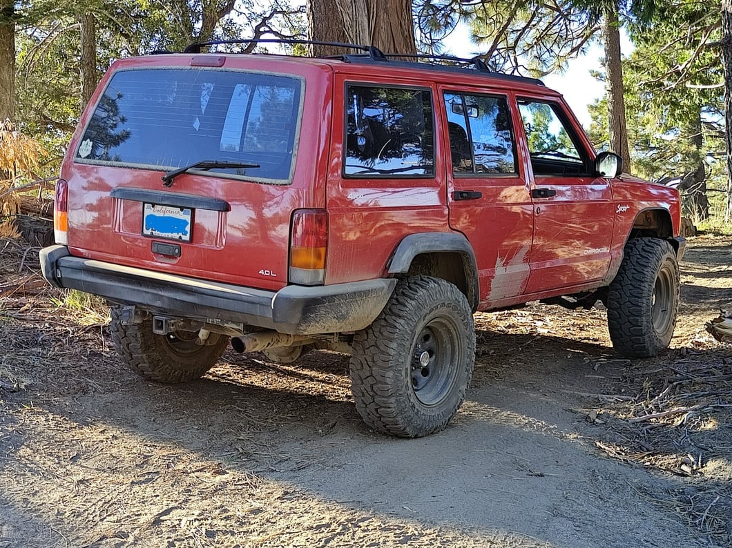 Mammoth 8 Black Steel Wheel; 15x8; -19mm Offset (84-01 Jeep Cherokee XJ)