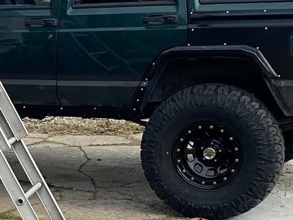 Mammoth D-Window Simulated Beadlock Gloss Black Wheel; 15x8; -19mm Offset (84-01 Jeep Cherokee XJ)