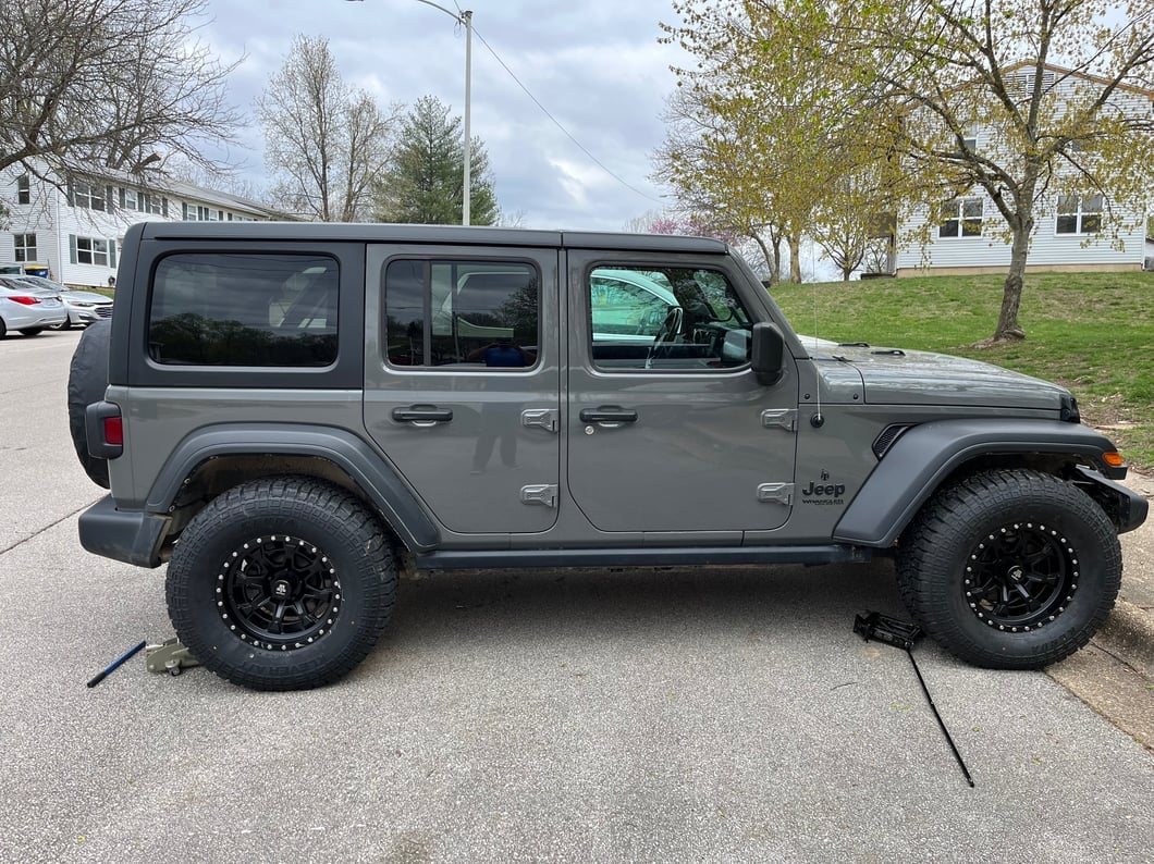 Mammoth Split 16 Beadlock Satin Black Wheel; 17x9; -6mm Offset (18-25 Jeep Wrangler JL)