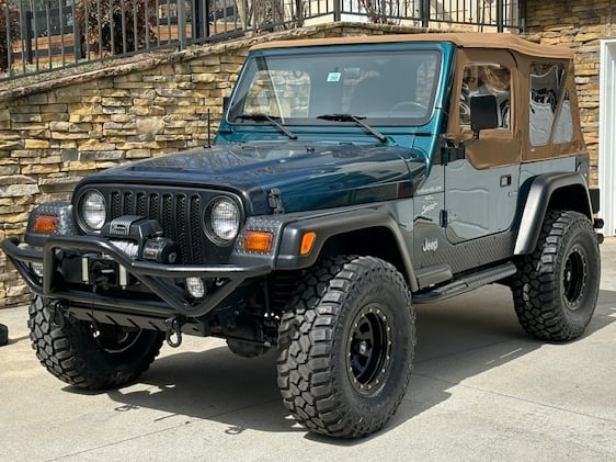 Mammoth D-Window Simulated Beadlock Gloss Black Wheel; 15x8; -19mm Offset (97-06 Jeep Wrangler TJ)