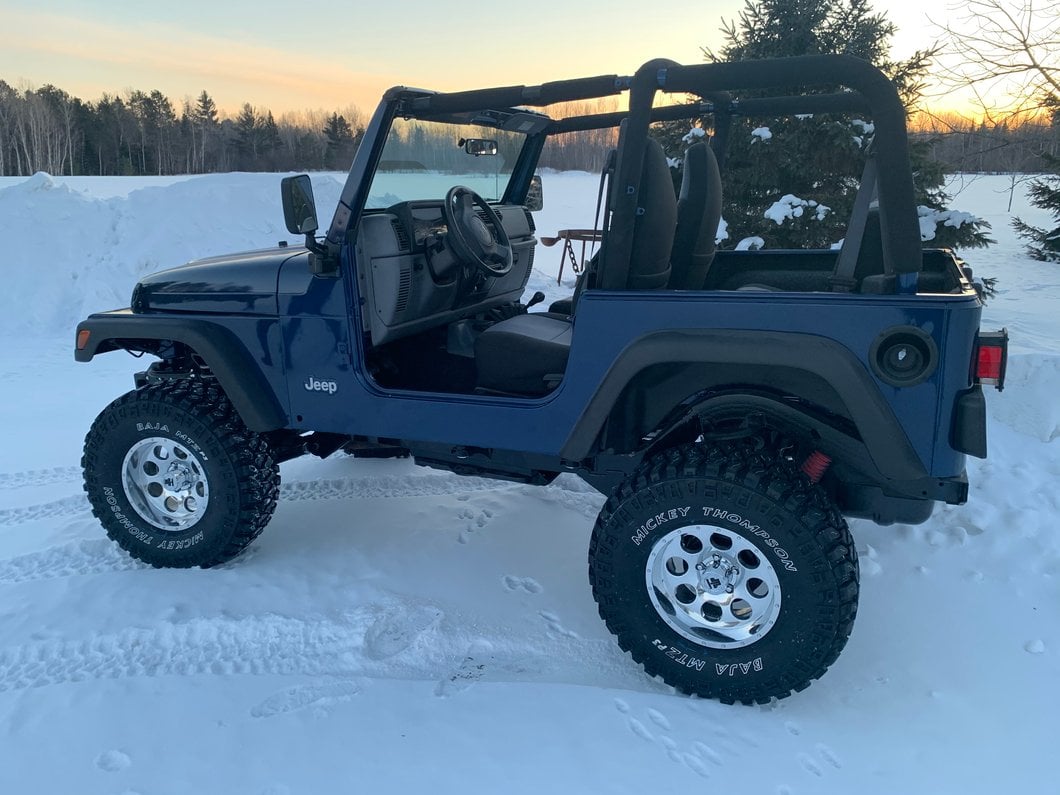 Mammoth 8 Simulated Beadlock Style Polished Wheel; 15x8; -19mm Offset (87-95 Jeep Wrangler YJ)