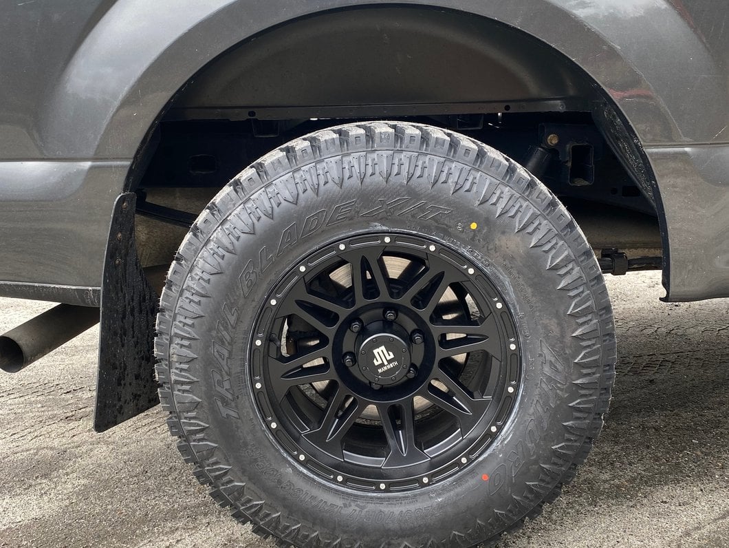 Mammoth Split 8 Beadlock Matte Black 6-Lug Wheel; 17x9; -6mm Offset (15-20 F-150)