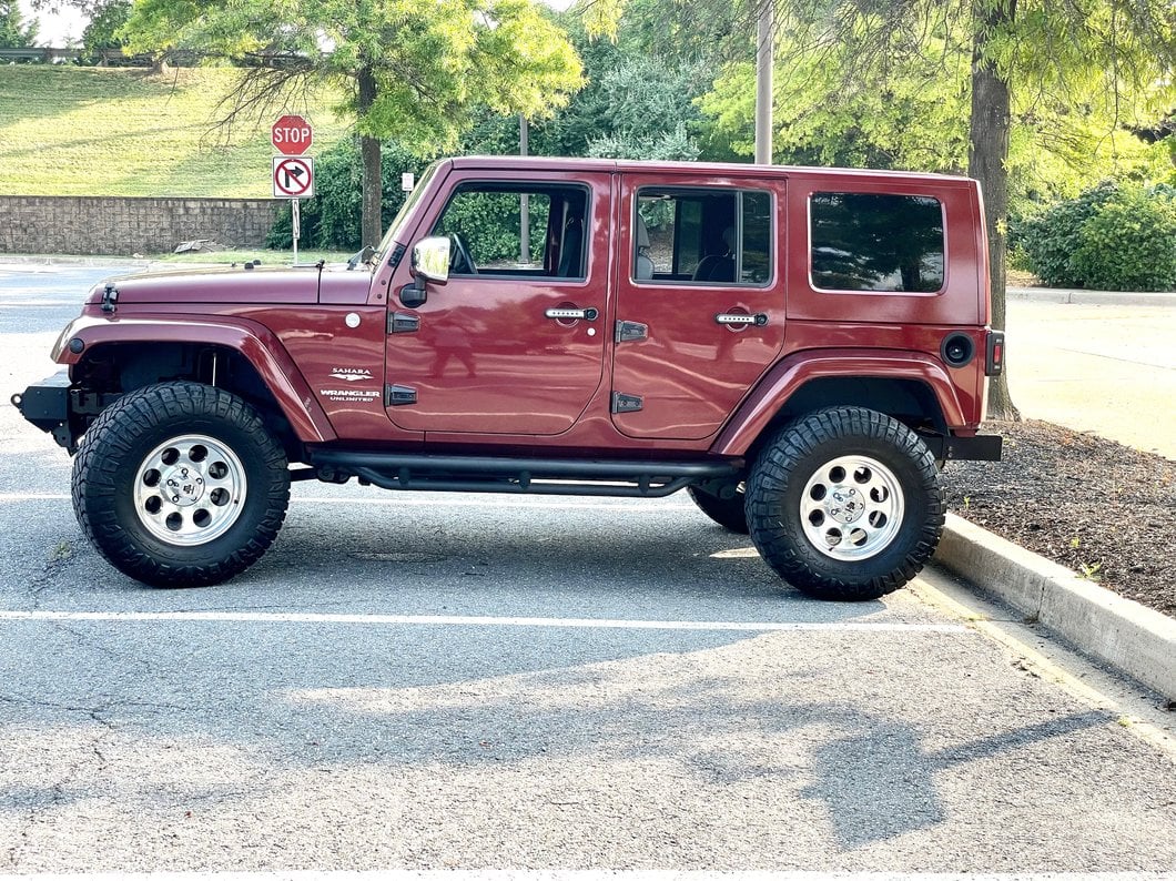 Mammoth 8 Aluminum Polished Wheel; 17x9; -6mm Offset (07-18 Jeep Wrangler JK)