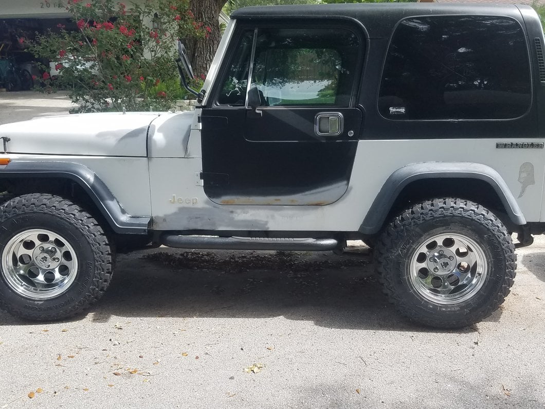 Mammoth 8 Aluminum Polished Wheel; 15x10; -44mm Offset (87-95 Jeep Wrangler YJ)
